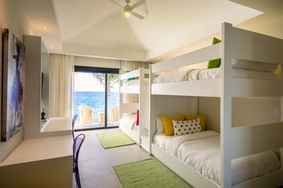 Luxury Villa Photo #30