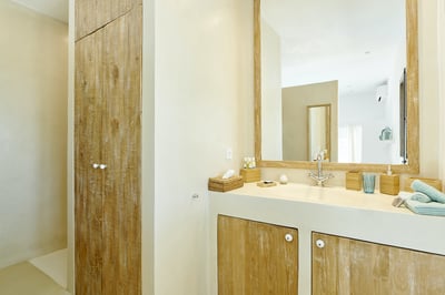 Luxury Villa Photo #50