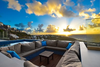 Luxury Villa Photo #6