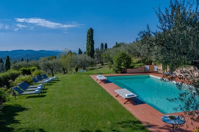 Luxury Villa Photo #3