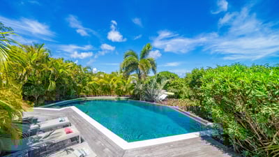 Luxury Villa Photo #2