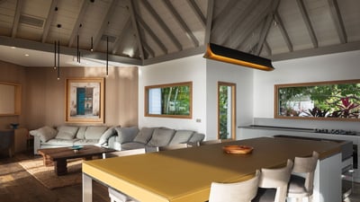 BLUE SWAN Kitchen & Dining Area