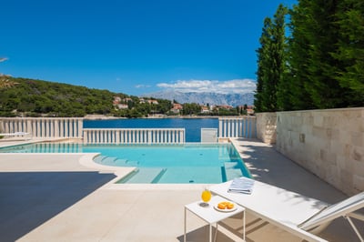 Luxury Villa Photo #19