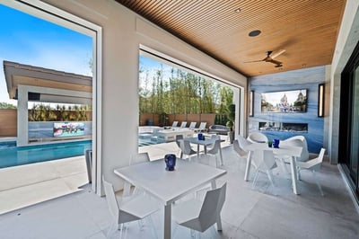 Luxury Villa Photo #13