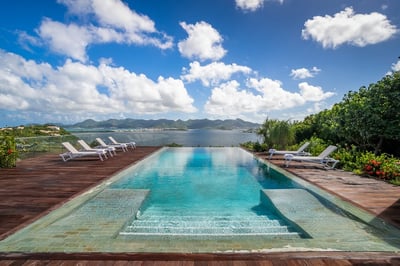 Luxury Villa Photo #13