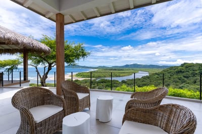 Luxury Villa Photo #7