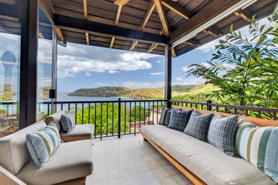 Luxury Villa Photo #26