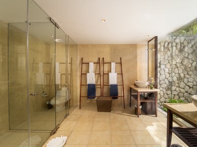 Luxury Villa Photo #22