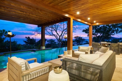 Luxury Villa Photo #6