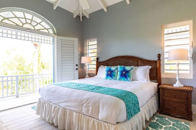 Luxury Villa Photo #43