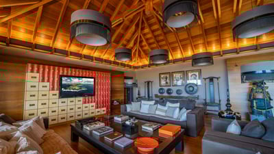 Luxury Villa Photo #24