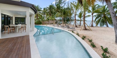 Luxury Villa Photo #3