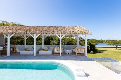 Luxury Villa Photo #4