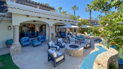Luxury Villa Photo #6