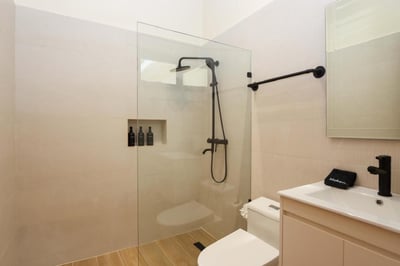 Casa Ottanta - 5-Bed Family Villa, Pool & Jacuzzi