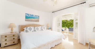 Luxury Villa Photo #16