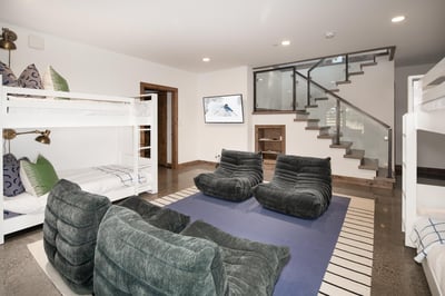 Luxury Villa Photo #25