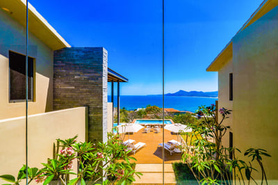 Luxury Villa Photo #28