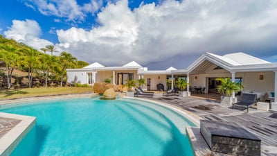Luxury Villa Photo #6