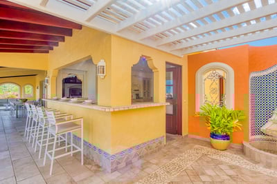 Luxury Villa Photo #14