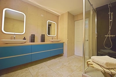 Luxury Villa Photo #24