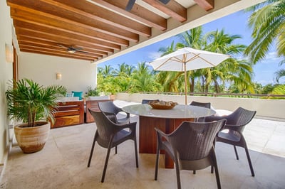 Luxury Villa Photo #5