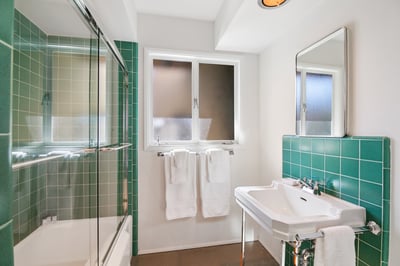 Luxury Villa Photo #32