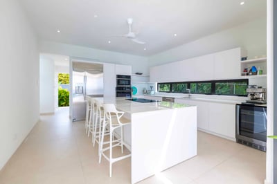 Luxury Villa Photo #17