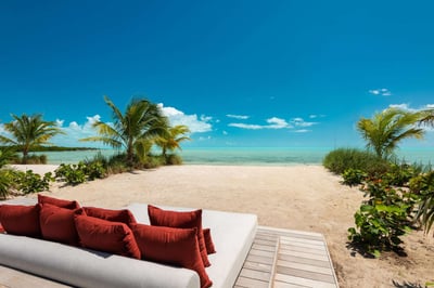 Luxury Villa Photo #4