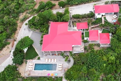 Luxury Villa Photo #2