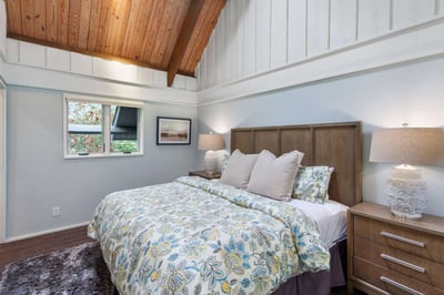 Luxury Villa Photo #35