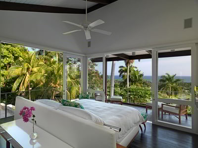 Luxury Villa Photo #12