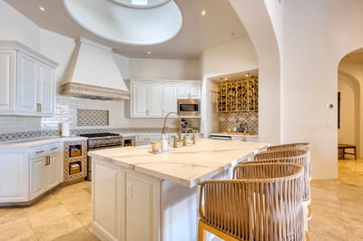 Luxury Villa Photo #17