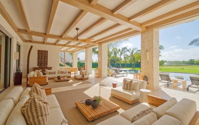 Luxury Villa Photo #16