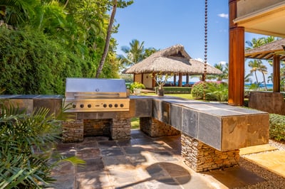 Luxury Villa Photo #16