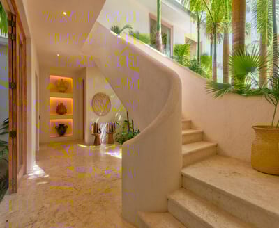 Luxury Villa Photo #25