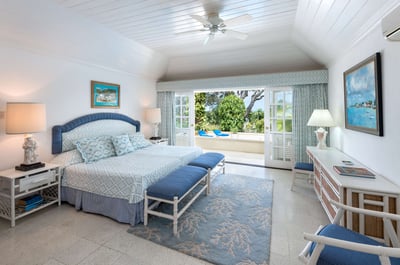 Luxury Villa Photo #8