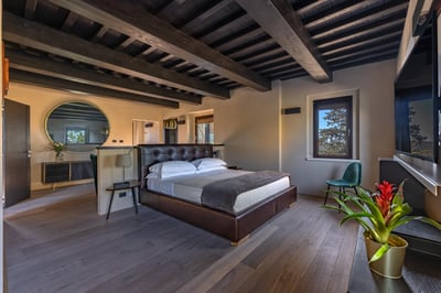 Luxury Villa Photo #34
