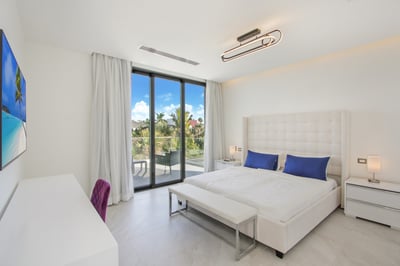 Luxury Villa Photo #52