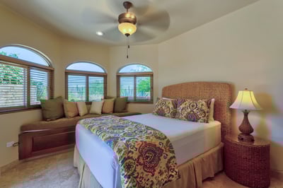 Luxury Villa Photo #27