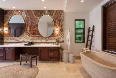Luxury Villa Photo #38