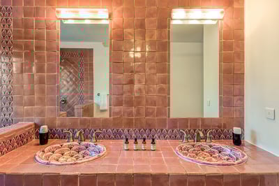 Luxury Villa Photo #32