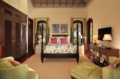 Luxury Villa Photo #17