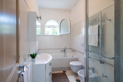 Luxury Villa Photo #12