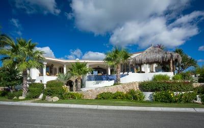 Luxury Villa Photo #4