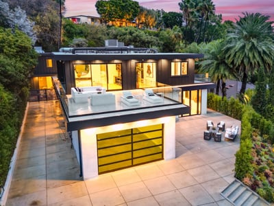 Luxury Villa Photo #11