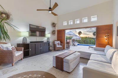 Luxury Villa Photo #24