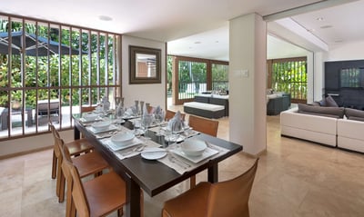 Luxury Villa Photo #3