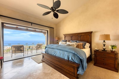 Luxury Villa Photo #52