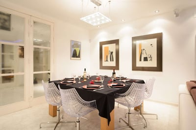 Luxury Villa Photo #22